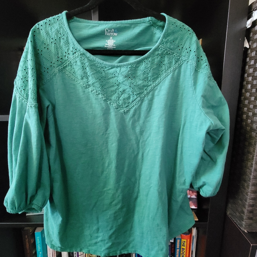 Croft and Barrow Green Women's Dress Shirt